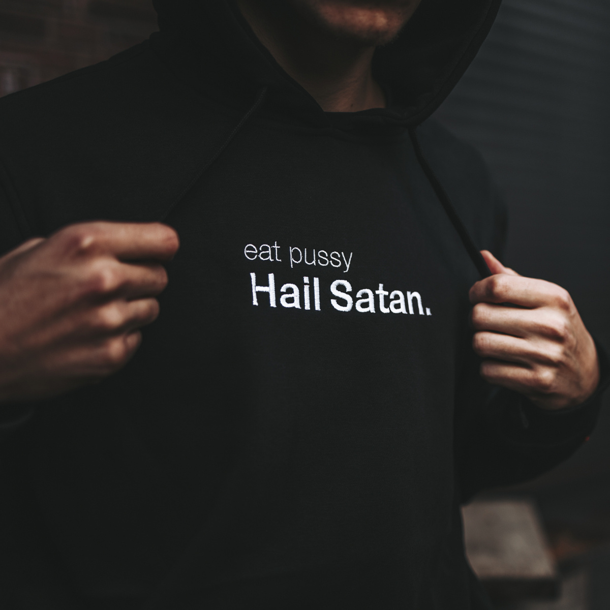 Bluza Holy Blvk Eat Pussy Hail Satan | Kobiety \ Bluzy \ Z kapturem  Mężczyźni \ Bluzy \ Z kapturem | Sinfashion.pl